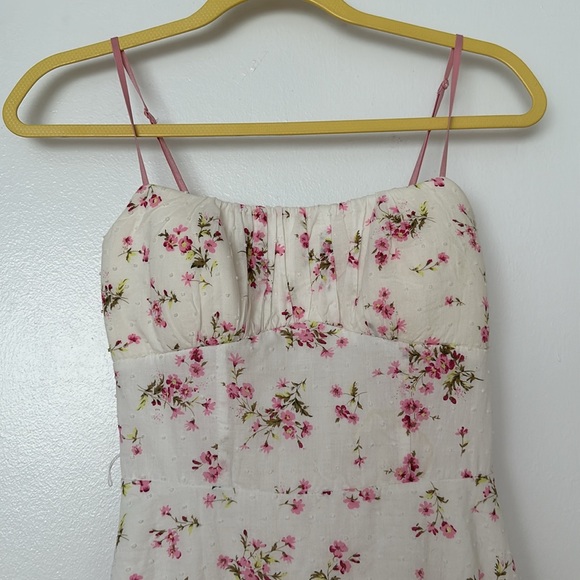 Bustier Lace Floral Dress - Picture 2 of 5